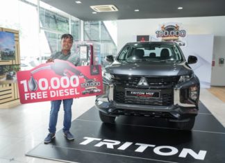 Untung! diesel percuma 100,000KM buat pemilik Mitsubishi Triton ke-100,000