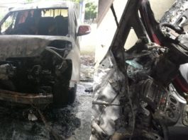 Proton Exora CFE terbakar depan rumah, pemilik hairan kejadian berlaku ketika enjin mati
