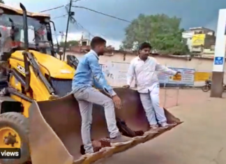 Ambulans lambat tiba, mangsa kemalangan naik jentolak ke hospital