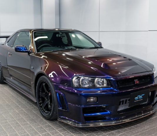 Nissan Skyline R34 GT-R Nismo CRS sifar perbatuan dijual pada harga RM3.1 juta