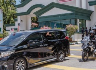 Ismail Sabri tolak kereta kalis peluru, pilih guna MPV lama