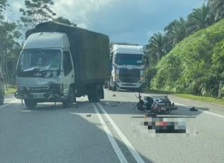 “Tengok nombor plat baru sedar anak kemalangan,” pemandu ambulans sebak