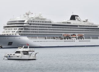 Kapal pesiar berkulat, lebih 800 penumpang terkandas