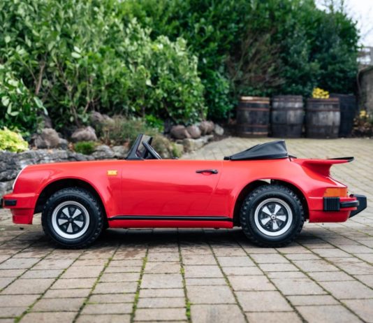 Harga Porsche 911 Carrera Junior ini boleh miliki Perodua Alza varian X