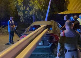 Kepala putus rempuh penghadang jalan