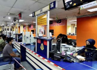 Runner JPJ kini jadi rider hantar makanan?