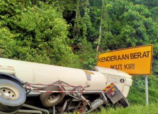 Lori tangki bawa cecair petroleum terbabas, laluan arah selatan ditutup
