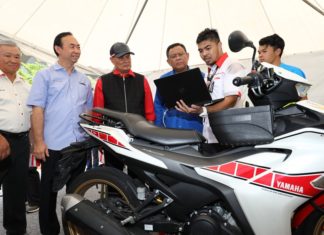 Kempen Keselamatan Jalan Raya Balik Kampung HLYM: Perkasakan menunggang pulang ke kampung dengan selamat!