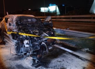 Proton X70 terbakar langgar lori muatan air
