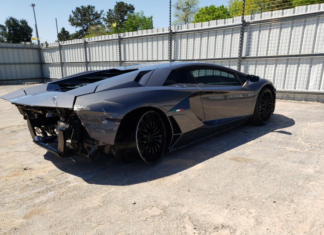 Aventador Ultimae kemalangan untuk dijual, harga RM999k