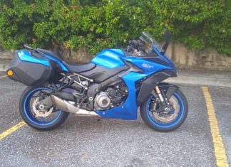 Suzuki GSX-S 1000GT Sport Tourer Terbaik Didalam Kelasnya