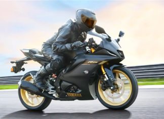 Yamaha YZF-R15 Dark Knight diperkenalkan di India, harga RM10k