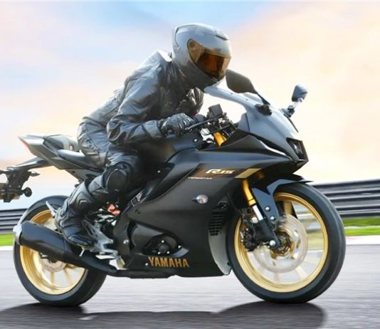 Yamaha YZF-R15 Dark Knight diperkenalkan di India, harga RM10k