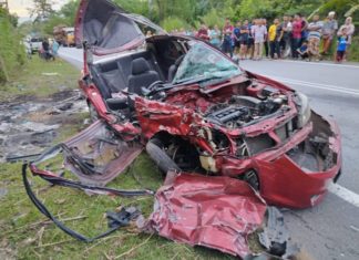 Proton Saga bertembung lori, dua beranak maut