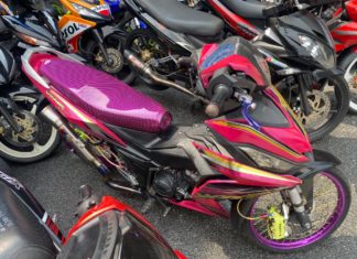 Penunggang Y15 guna nombor plat ‘Nasty Port Flow’ hanya suka-suka