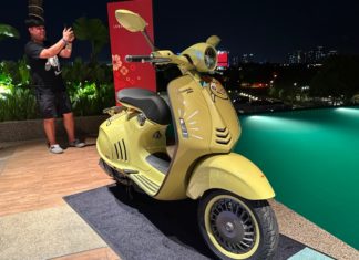 Vespa 946 10 Anniversario (2023) lancar di Malaysia, harga RM100K!