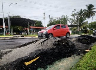 Jalan raya Sandakan kembali rosak selepas lawatan Agong