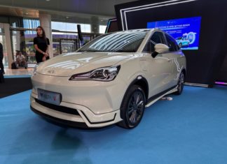 NETA V rasmi dilancarkan: Harga RM100K OTR, jarak pemanduan 380km, kelajuan maksimum 120km/j