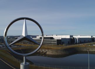 Mercedes-Benz derma RM5 juta kepada Israel