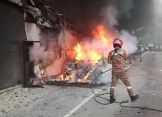 Mercedes-EQB terbakar 90 peratus ketika cas