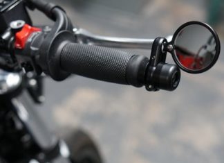 Panik tiada cermin sisi, rider langgar anggota polis