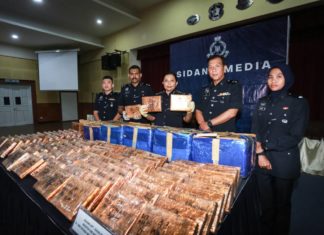 Bawa 105kg ganja guna bas ekspres