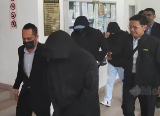 3 mengaku salah tipu cukai kereta import