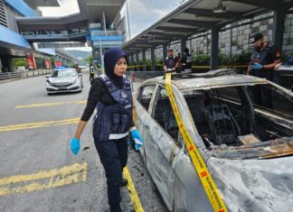 Kereta polis bantuan dibaling molotov