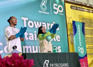 Lewis Hamilton buat kejutan muncul di SMK Seri Keramat