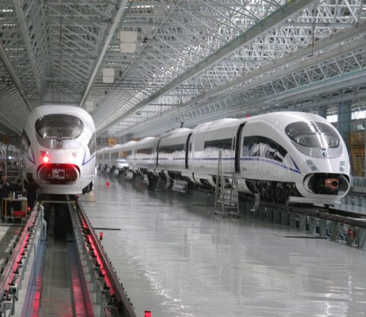 Kajian, perancangan projek kereta api Trans-Borneo berjalan lancar