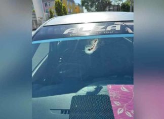 Tukang rumah cedera tertusuk besi jatuh lori