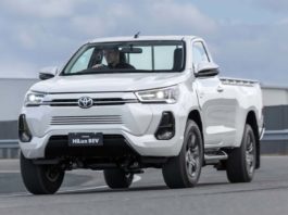Toyota Hilux EV akan mula pemasangan di Thailand akhir 2025