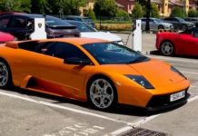 #TahukahAnda : Lamborghini Murcielago manual ini dipandu hampir setengah juta kilometer!