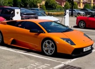 #TahukahAnda : Lamborghini Murcielago manual ini dipandu hampir setengah juta kilometer!
