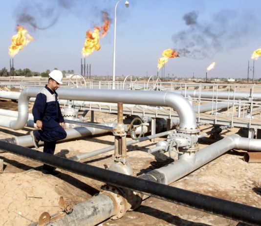 Trump umum sekat Selat Hormuz, harga minyak naik 8 peratus