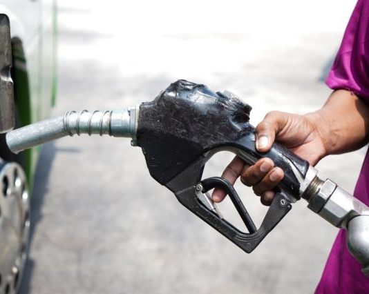 Seleweng BUDI diesel, pekerja stesen minyak dipenjara