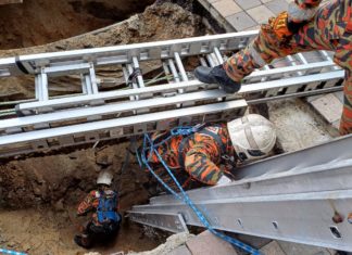 Wanita dikhuatiri tertimbus 10 meter berdekatan Masjid India