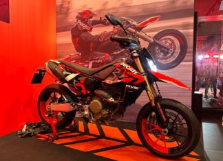 Ducati Hypermotad 698 Mono: Kecil tapi padu! Harga RM70,900