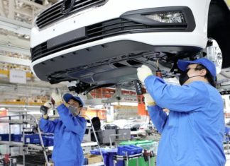 Jualan menurun, Volkswagen bakal tutup kilang di China