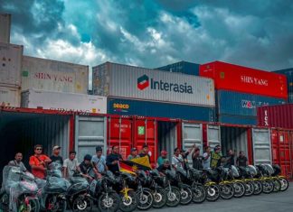 Geng motor Sarawak, Sabah pos motor guna kontena sertai himpunan Yamaha RXZ Members 6.0