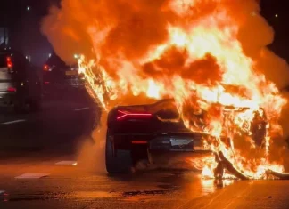 Lamborghini Revuelto baru berusia seminggu hangus terbakar