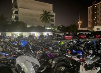 Polis gempur mat rempit, kesalahan tertinggi tiada cermin sisi