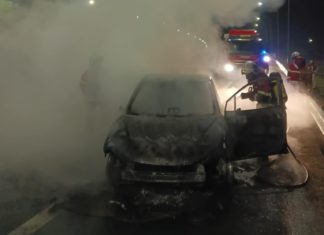Sebuah Neta hangus terbakar di lebuhraya PLUS