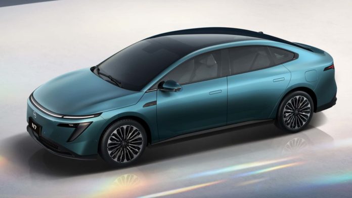 dongfeng-nissan-n7 7
