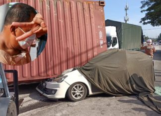 Kontena hempap wanita: Pemandu treler sempat tunjuk ‘peace’ di mahkamah