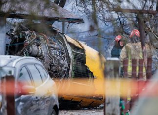 Pesawat DHL terhempas ketika mendarat, seorang maut