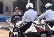 Gelagat pakcik saman polis cuit hati netizen