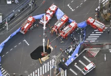 Lebih 36 jam, pemandu lori masih tersekat dalam lubang benam