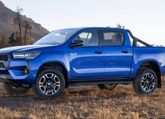 Toyota daftar tanda dagang “Hilux Travo”, petunjuk kehadiran model generasi baharu?