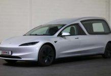 Nikmati perjalanan terakhir yang senyap dalam kereta jenazah Tesla Model 3